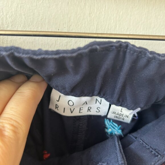 Joan Rivers Bermuda Shorts Womens Large Blue Chino Pockets Bumble Bee Embroidery - Picture 2 of 3